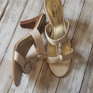 ⚡SALE⚡AK ANNE KLEIN IFLEX AKZADIE HEALS SZ 7M